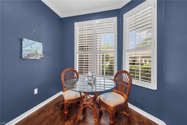 8253 Parkstone PL 106, Naples, FL 34120