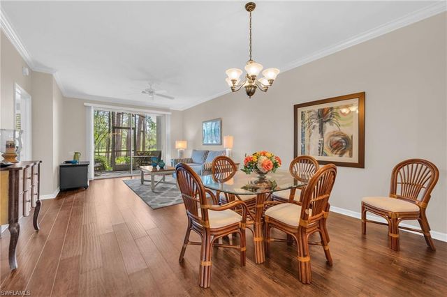 8253 Parkstone PL 106, Naples, FL 34120