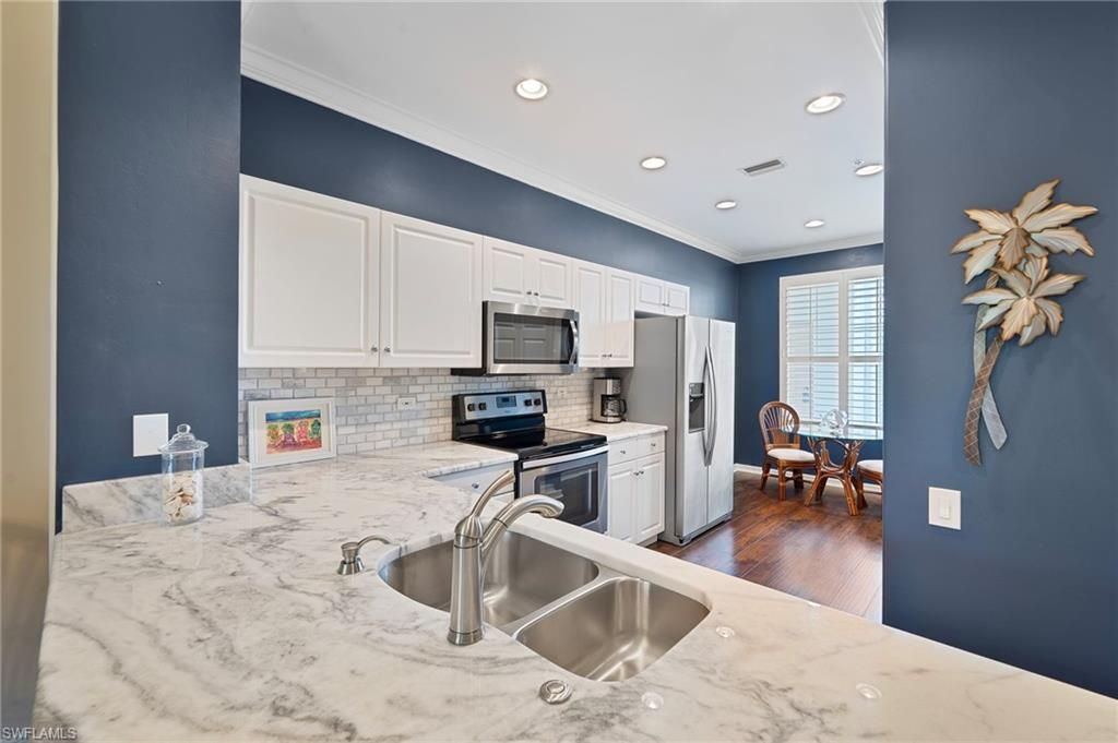 8253 Parkstone PL 106, NAPLES, FL 34120 — photo 5