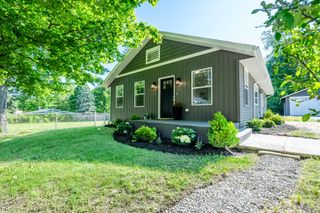 6027 Superior Street, Hagar Twp, MI 49038