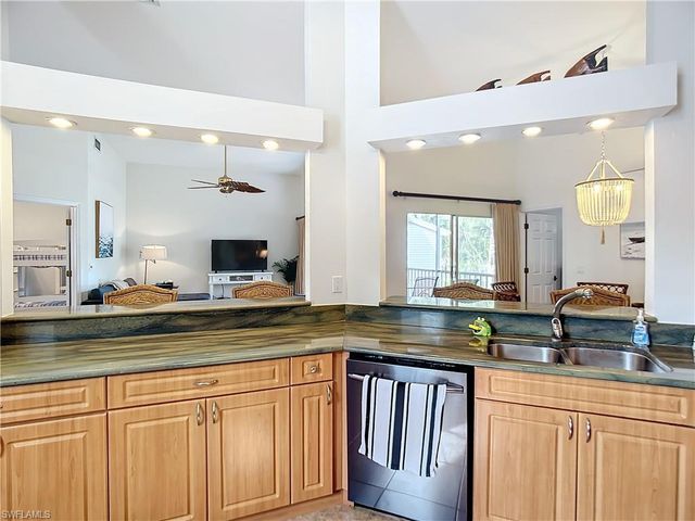 2860 CITRUS LAKE DR R-202, Naples, FL 34109