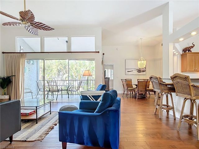 2860 CITRUS LAKE DR R-202, Naples, FL 34109