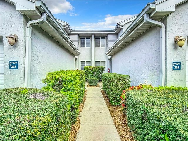 2860 CITRUS LAKE DR R-202, Naples, FL 34109