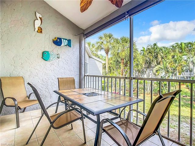 2860 CITRUS LAKE DR R-202, Naples, FL 34109