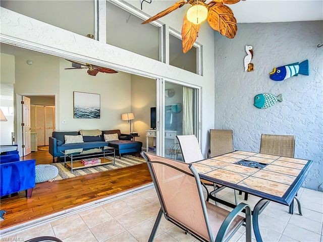 2860 CITRUS LAKE DR R-202, Naples, FL 34109