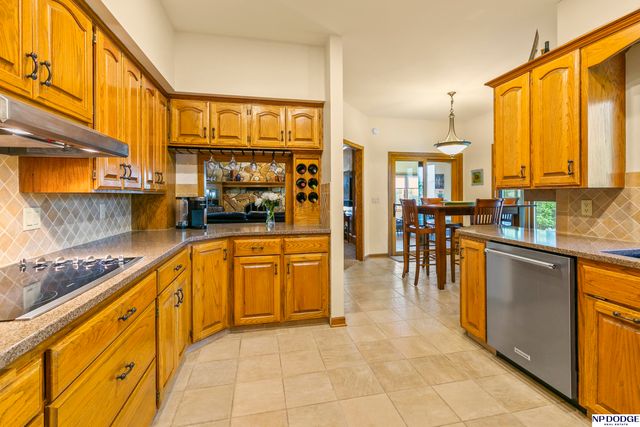 10583 Adams Drive, Omaha, NE 68127