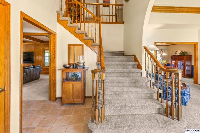 10583 Adams Drive, Omaha, NE 68127