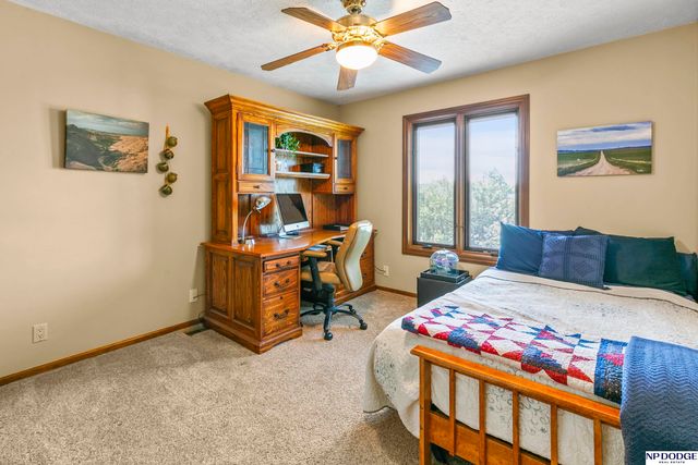 10583 Adams Drive, Omaha, NE 68127