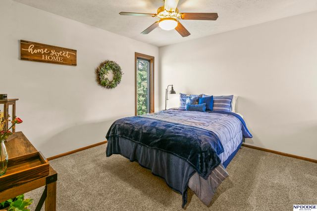 10583 Adams Drive, Omaha, NE 68127