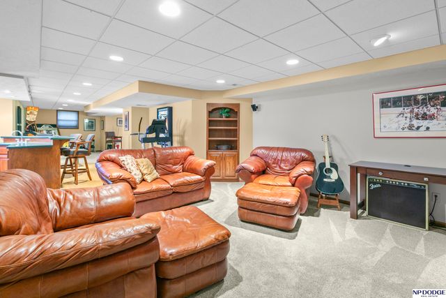 10583 Adams Drive, Omaha, NE 68127