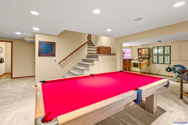 10583 Adams Drive, Omaha, NE 68127