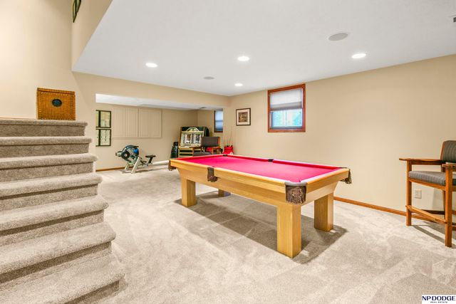 10583 Adams Drive, Omaha, NE 68127