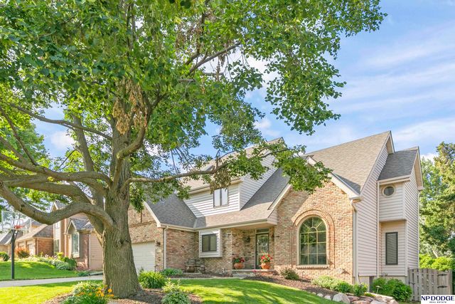 10583 Adams Drive, Omaha, NE 68127