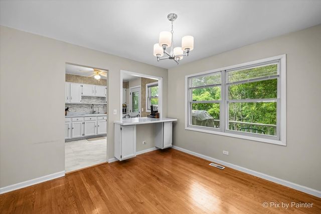 2614 Crystal Lake Road, Cary, IL 60013