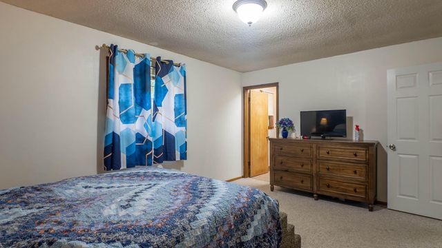 552 County Road 8500, West Plains, MO 65775