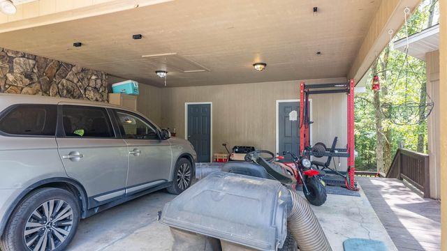 552 County Road 8500, West Plains, MO 65775