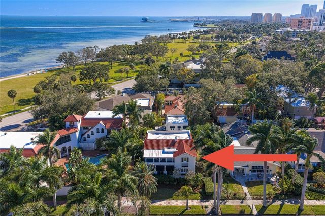 936 17TH AVENUE NE, St Petersburg, FL 33704