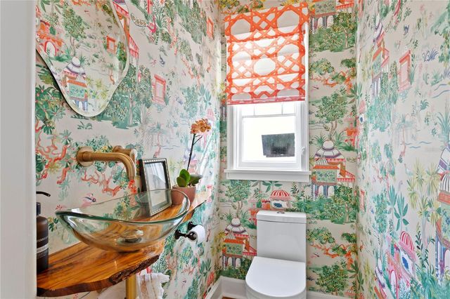 936 17TH AVENUE NE, St Petersburg, FL 33704