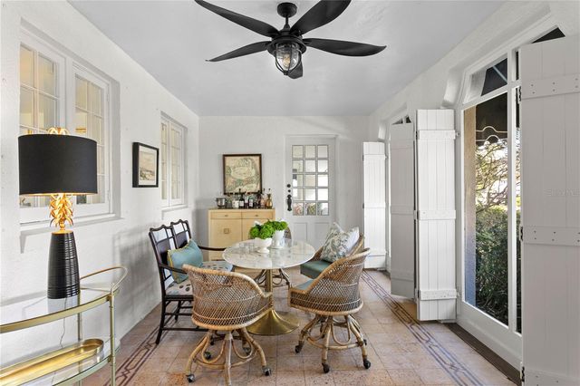 936 17TH AVENUE NE, St Petersburg, FL 33704