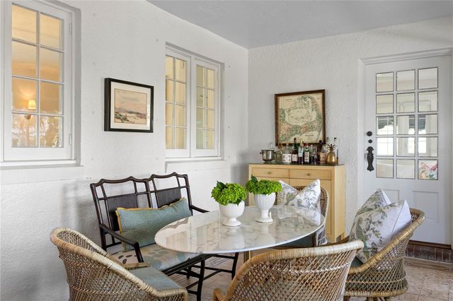 936 17TH AVENUE NE, St Petersburg, FL 33704