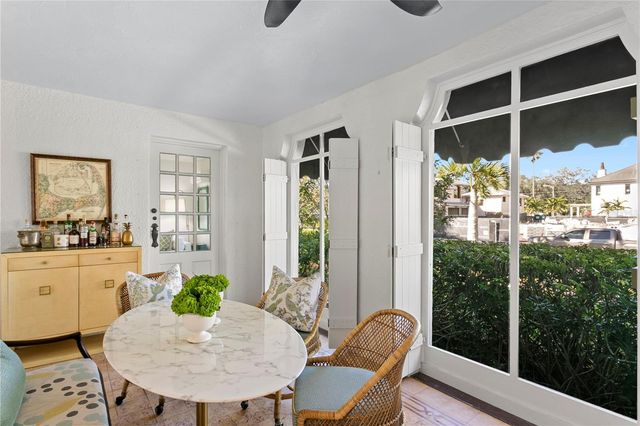 936 17TH AVENUE NE, St Petersburg, FL 33704