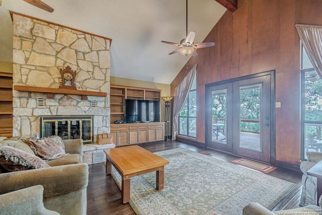 560 Bluff Ridge, New Braunfels, TX 78132