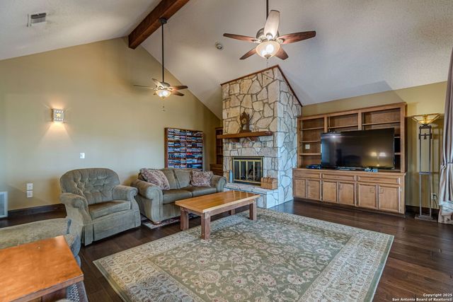 560 Bluff Ridge, New Braunfels, TX 78132