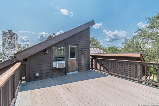 560 Bluff Ridge, New Braunfels, TX 78132