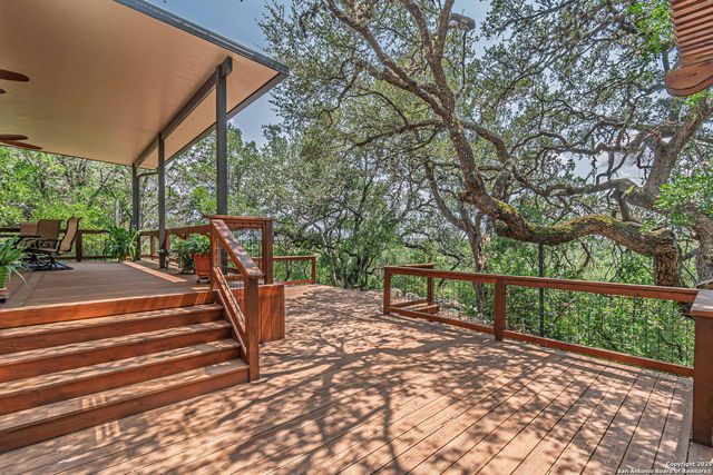 560 Bluff Ridge, New Braunfels, TX 78132