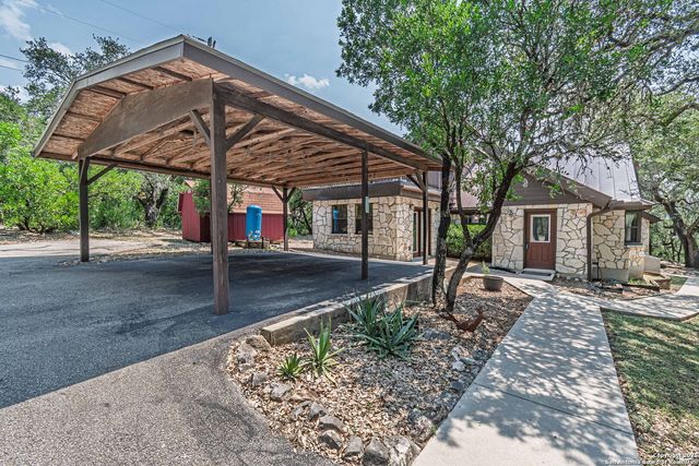 560 Bluff Ridge, New Braunfels, TX 78132