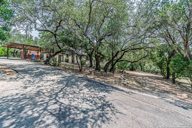 560 Bluff Ridge, New Braunfels, TX 78132