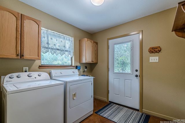 560 Bluff Ridge, New Braunfels, TX 78132