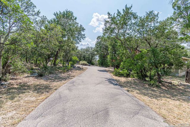 560 Bluff Ridge, New Braunfels, TX 78132