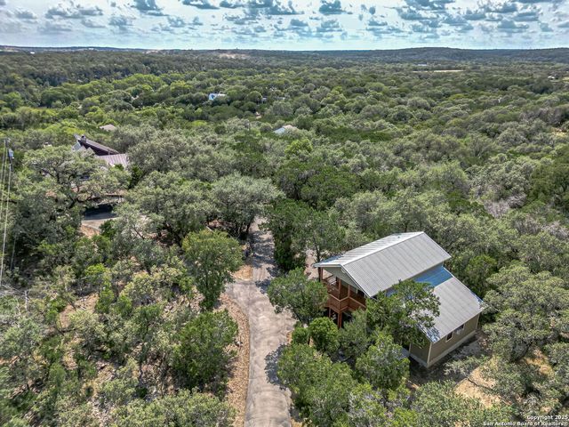 560 Bluff Ridge, New Braunfels, TX 78132