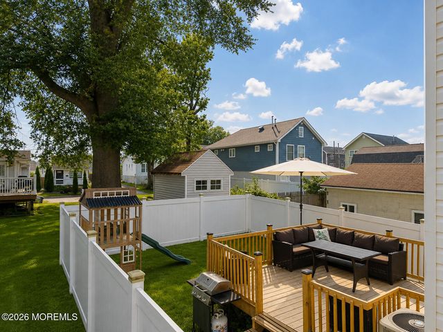 816 Center Street, Union Beach, NJ 07735