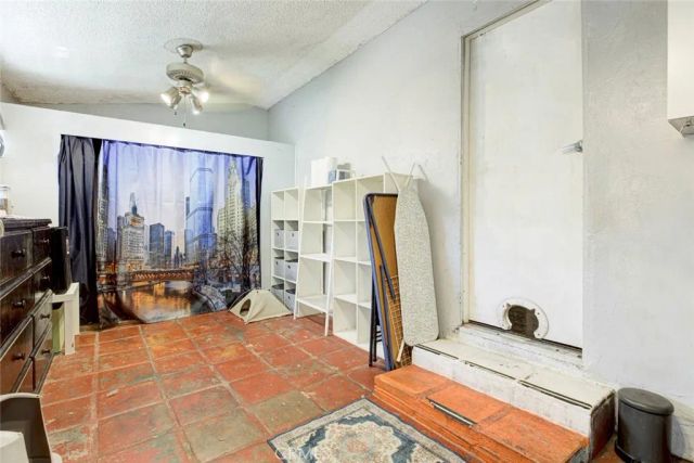 13158 Carl Street, Pacoima, CA 91331