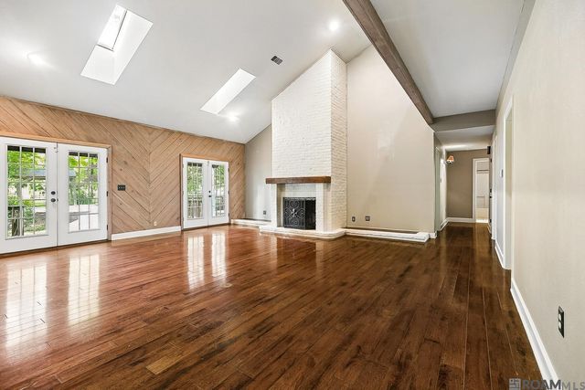 14370 Dallas Dr, Denham Springs, LA 70726