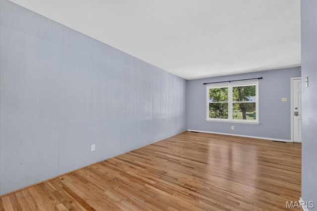 1404 Mautenne Drive, Manchester, MO 63021