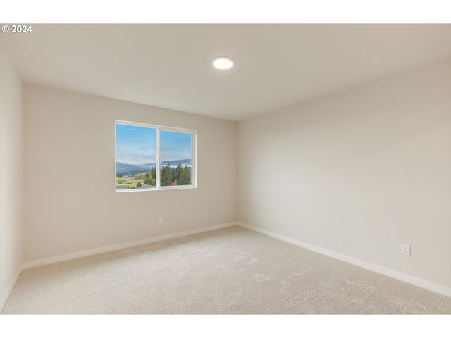 438 W HOLLY Cir, Washougal, WA 98671