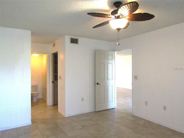 4434 WEYBRIDGE 81, Sarasota, FL 34235