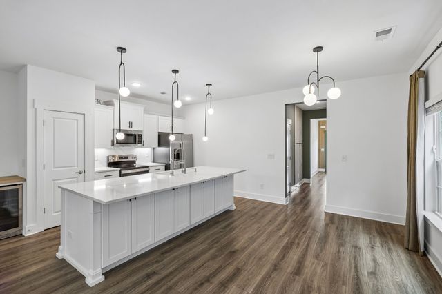 1073 Sweetleaf Dr, Franklin, TN 37064