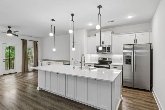 1073 Sweetleaf Dr, Franklin, TN 37064
