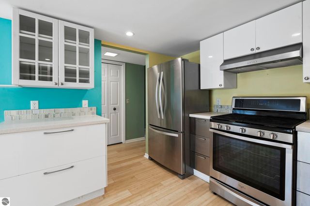 595 Georgetown Place # 12, Traverse City, MI 49684