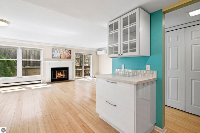 595 Georgetown Place # 12, Traverse City, MI 49684