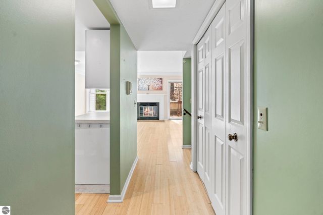 595 Georgetown Place # 12, Traverse City, MI 49684