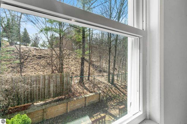 595 Georgetown Place # 12, Traverse City, MI 49684