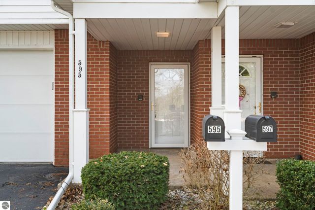 595 Georgetown Place # 12, Traverse City, MI 49684