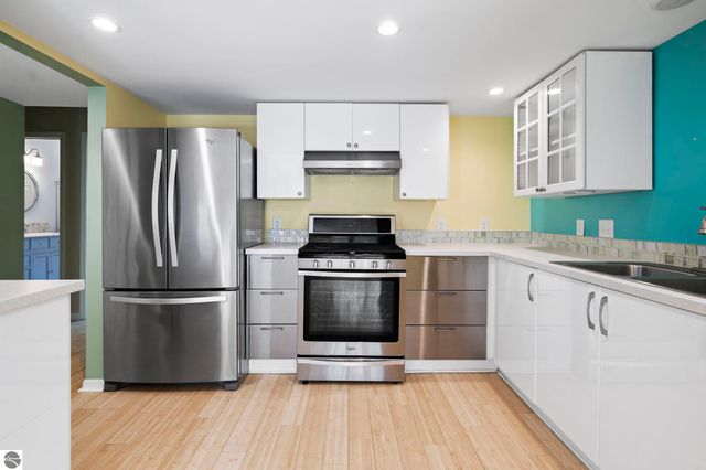 595 Georgetown Place # 12, Traverse City, MI 49684