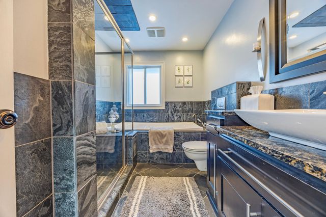 2 Belvidere Street E, Saint Paul, MN 55107