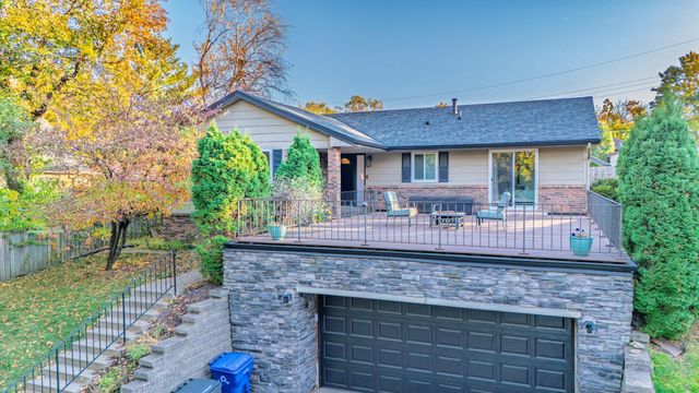 2 Belvidere Street E, Saint Paul, MN 55107